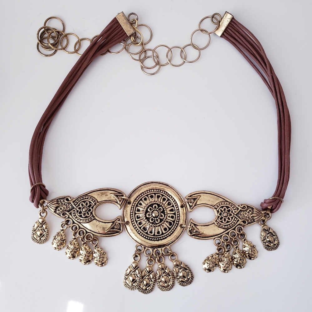 Vintage Gold Tone Metal And Leather Belt - Picture 10 of 10